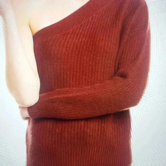 360CASHMERE ONE SHOULDER SWEATER - Picture 1 of 5